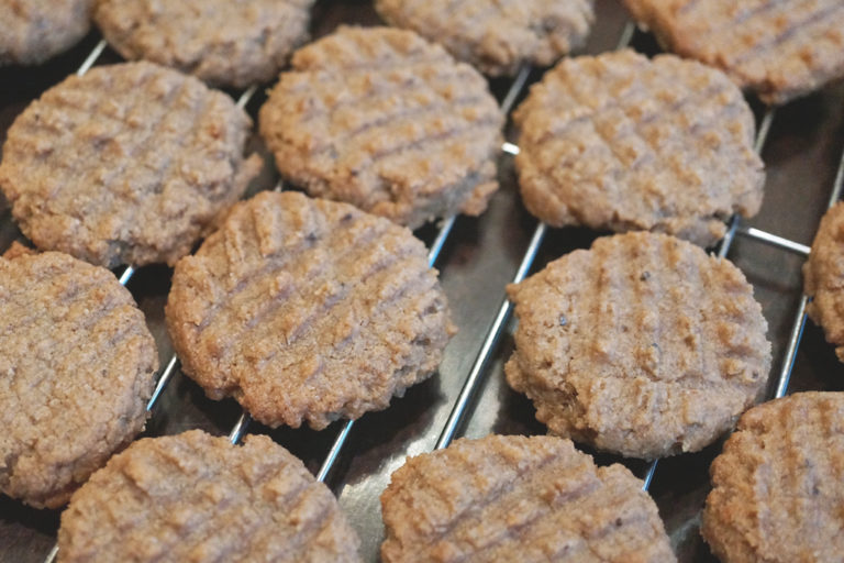 Chewy Peanut Butter Cookies